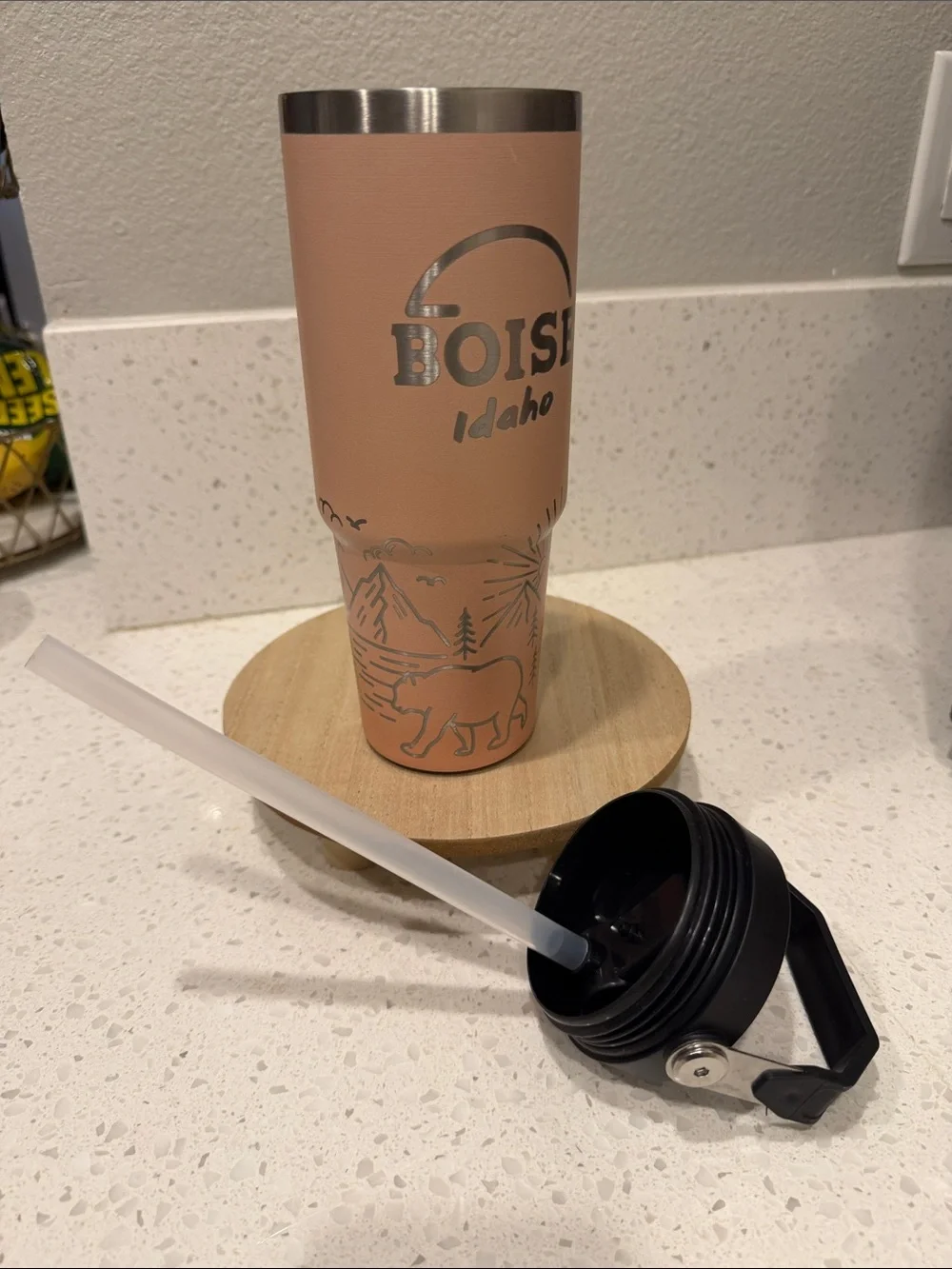 Boise Idaho Freeze Peach Stainless Travel Tumbler with Boise Design NWT Flip Top
